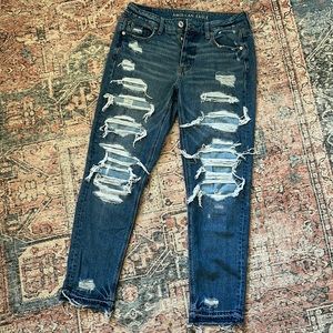American Eagle Outfitters Distressed Tomgirl Jeans Size 4